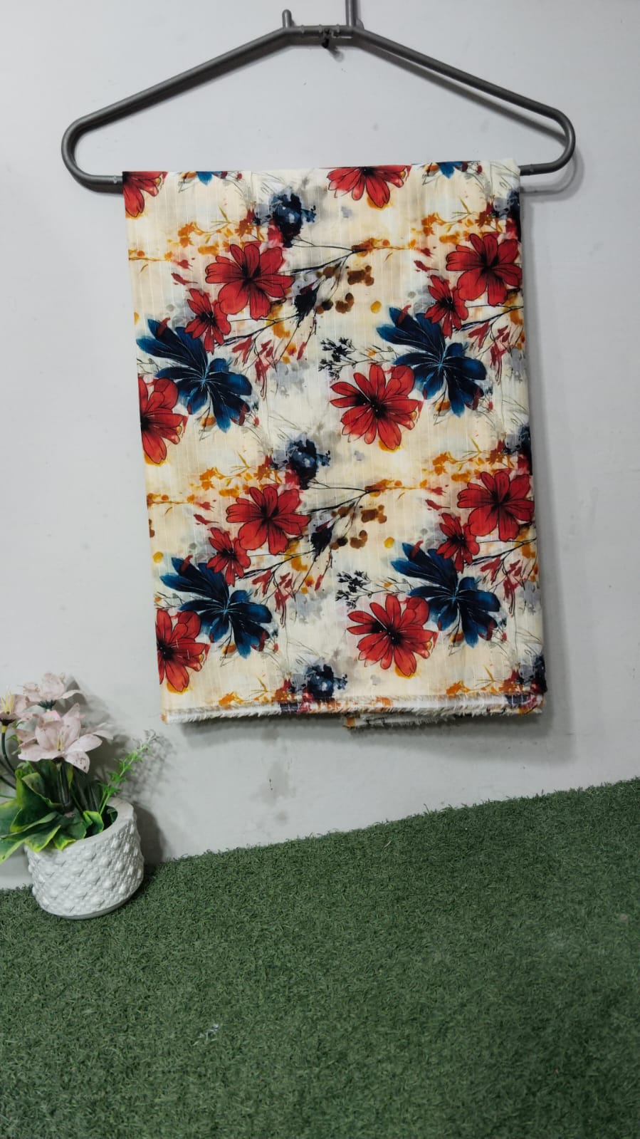 Women Printed Lawn Suit – Soft Summer Fabric Floral Design 2 Piece Unstitched