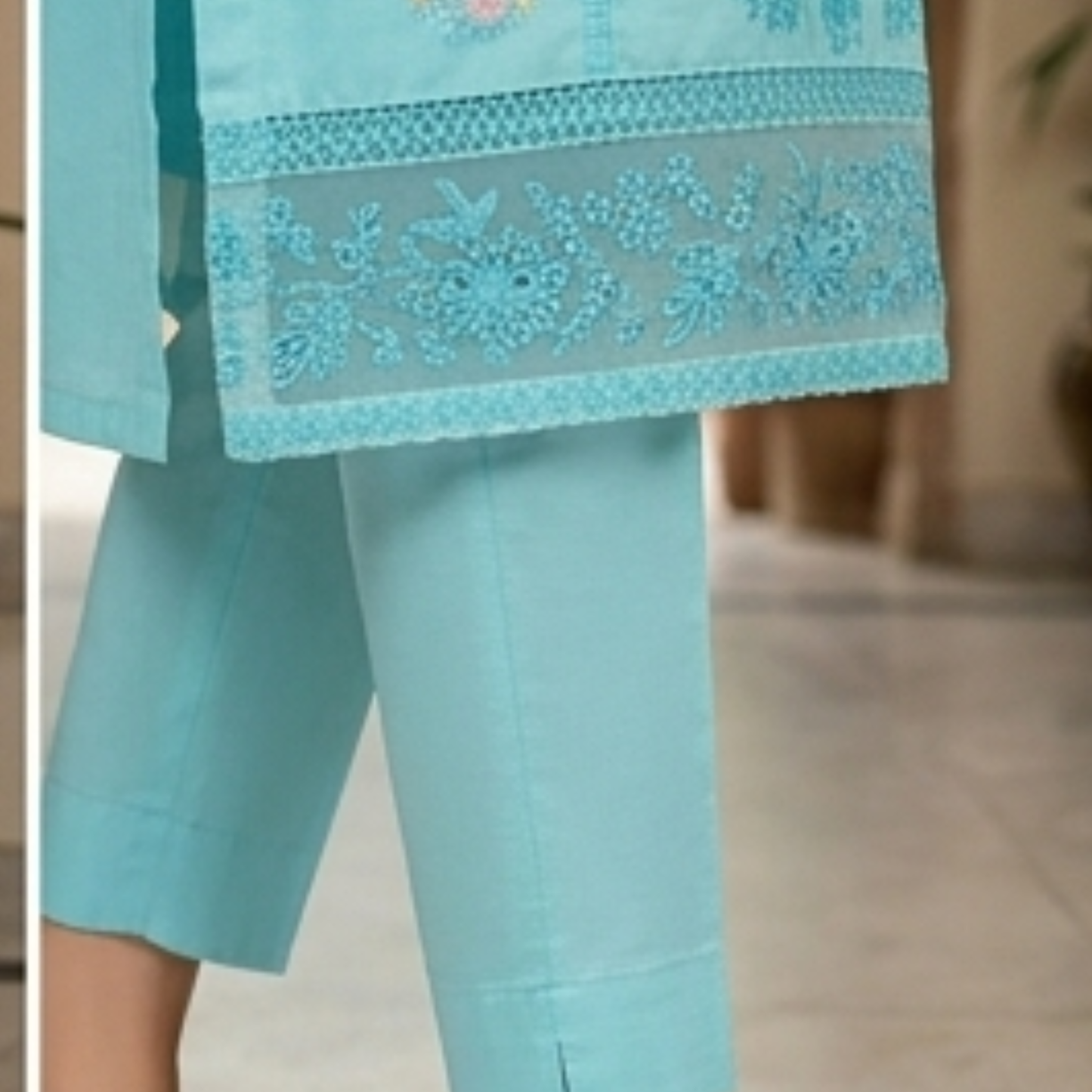 Elegant Sky Blue Embroidered Lawn 3-Piece Suite – Summer Grace Edition