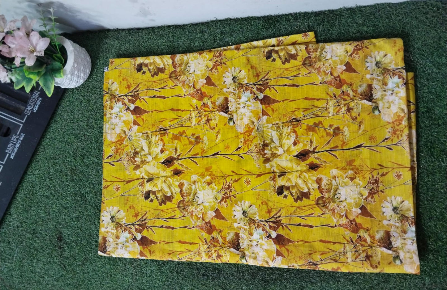 Women Printed Lawn Suit – Soft Summer Fabric Floral Design 2 Piece Unstitched