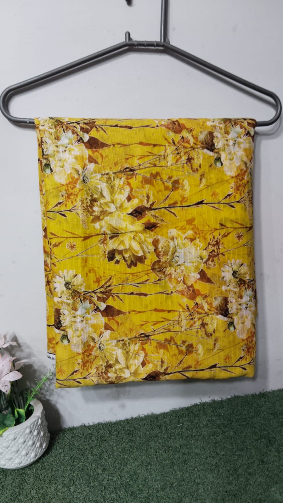 Women Printed Lawn Suit – Soft Summer Fabric Floral Design 2 Piece Unstitched