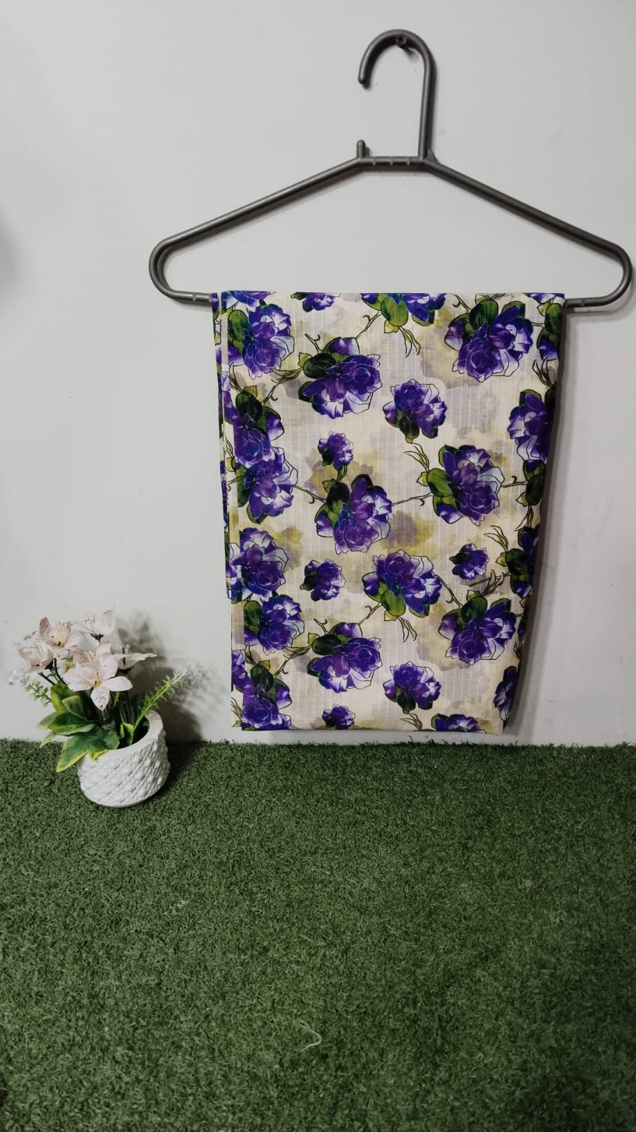 Women Printed Lawn Suit – Soft Summer Fabric Floral Design 2 Piece Unstitched